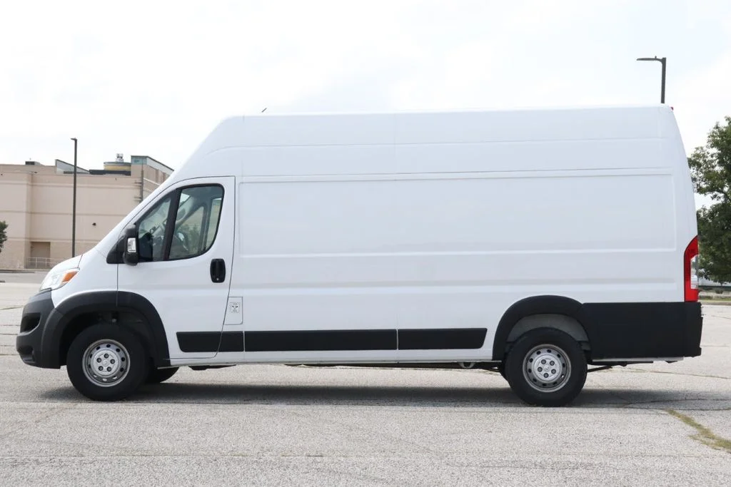 Used 2023 White Ram Super High Roof image 6