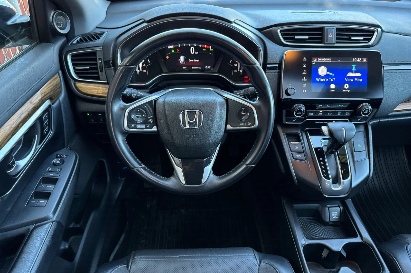 Certified Used 2018 White Honda Touring image 9