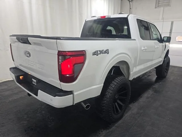 Used 2025 White Ford XLT image 2