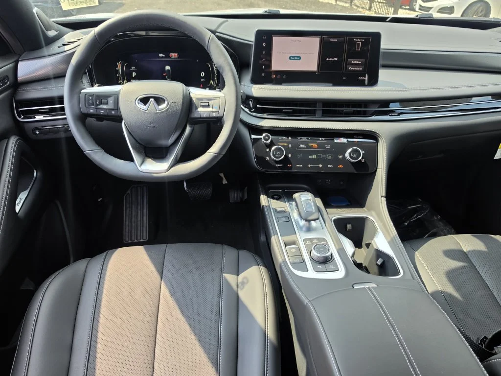 New 2027 RADIANT WHITE INFINITI Sport AWD image 14
