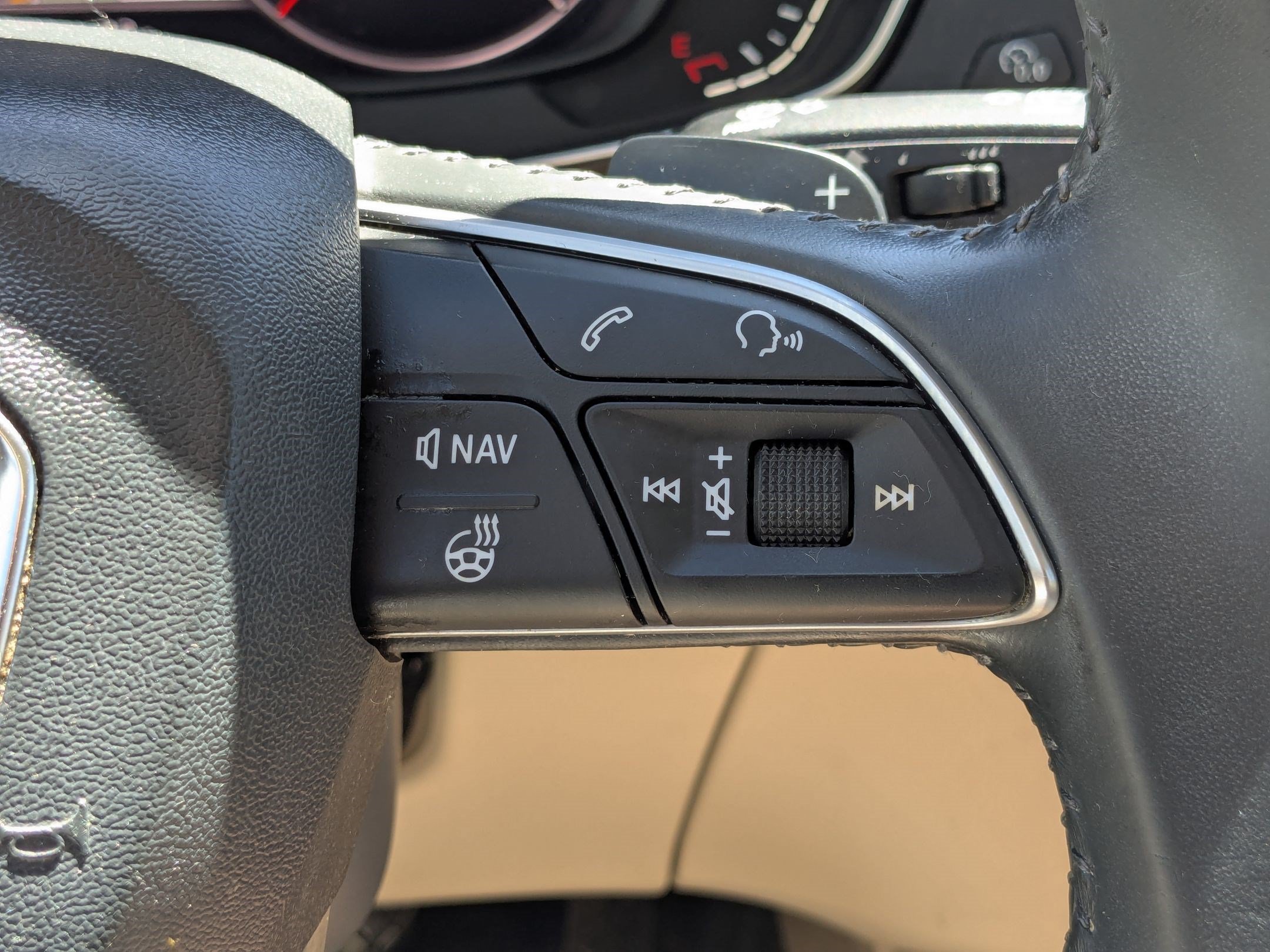 Used 2019 Ibis White Audi Premium Plus image 18