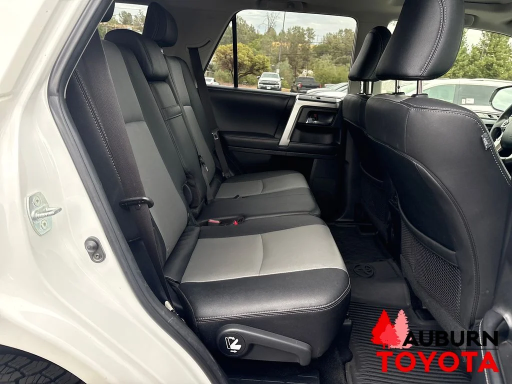 Used 2019 Ice Cap Toyota SR5 Premium image 27
