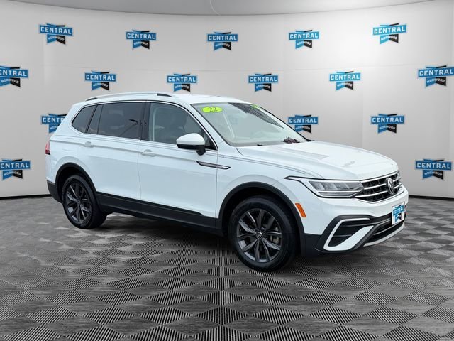 Certified Used 2022 White Volkswagen 2.0T SE image 7