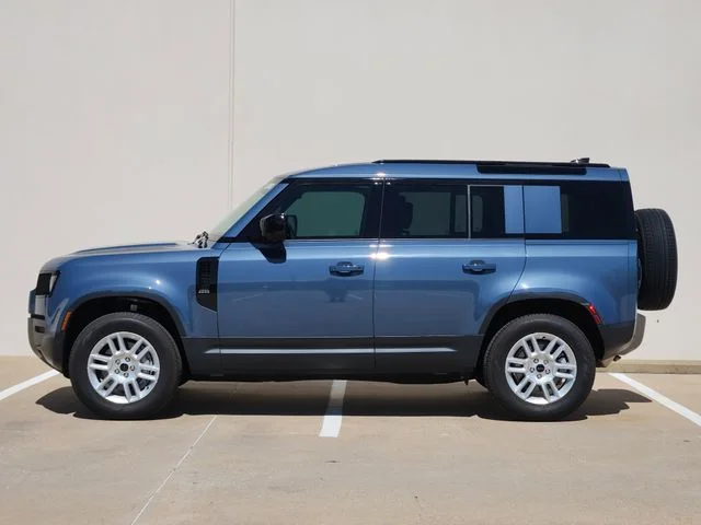 Used 2026 Blue Land Rover S image 4