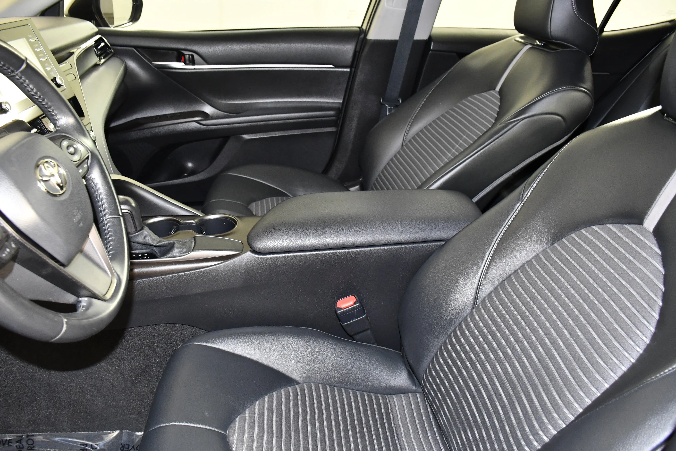 Used 2021 Predawn Gray Mica Toyota SE image 36