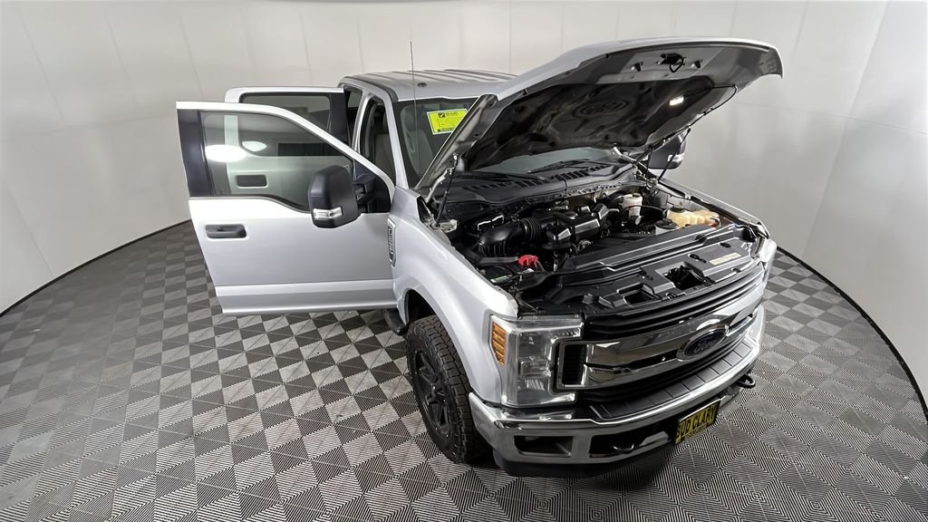 Used 2018 Silver Ford XLT image 37