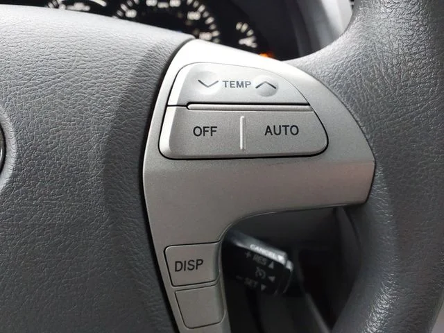 Used 2009 Barcelona Red Metallic Toyota Base image 19