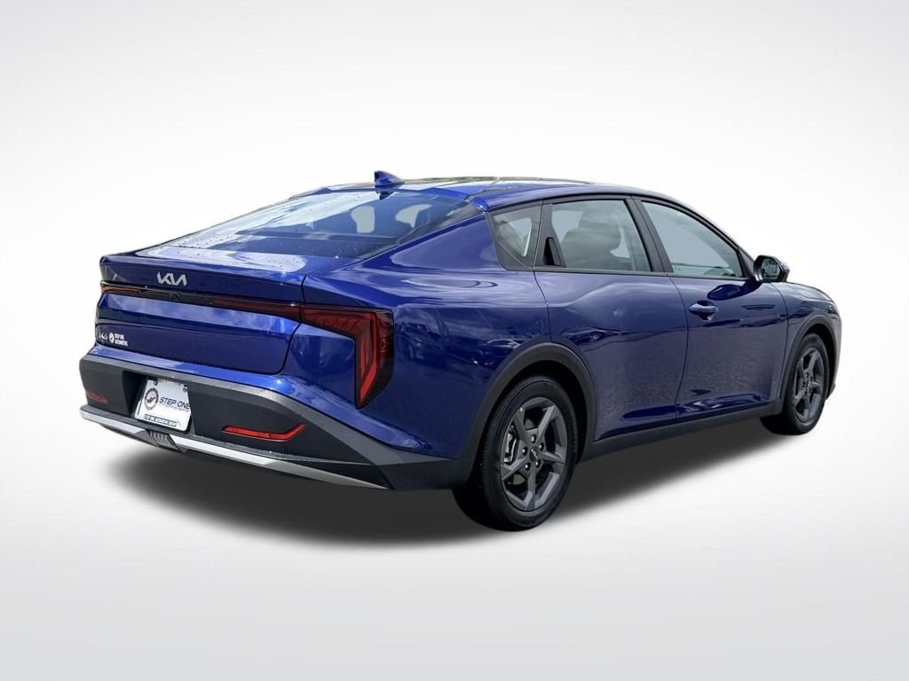 Used 2025 Blue Kia LXS image 6