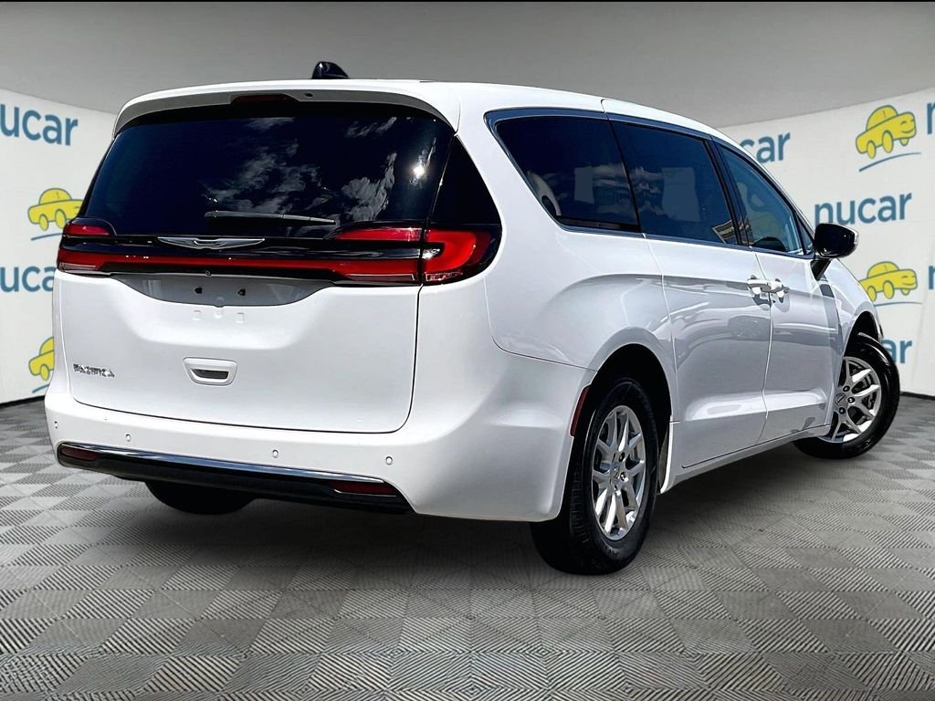 Used 2023 White Chrysler Touring L image 6
