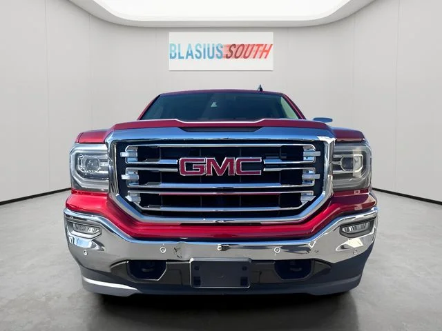 Used 2018 Red GMC SLT image 7