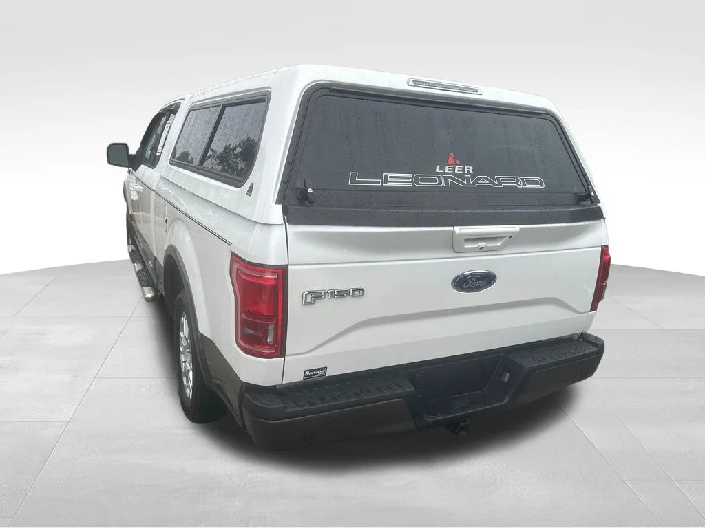 Used 2015  Ford Lariat image 19
