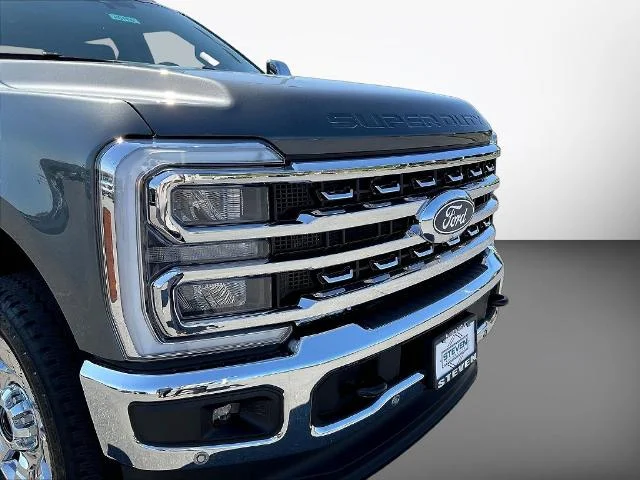 New 2027 Carbonized Gray Metallic Ford F-250® Lariat® image 80