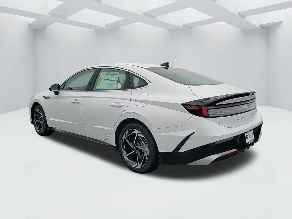 New 2026 White Hyundai SEL Sport image 7