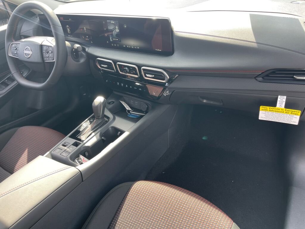 New 2027 Aspen White Tricoat Nissan SR image 21