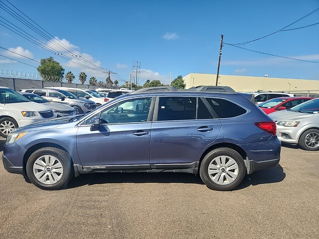 Used 2016 Twilight Blue Metallic Subaru 2.5i Premium image 9