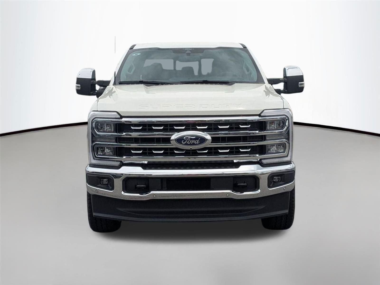 New 2025 Star White Metallic Tri-Coat Ford LARIAT image 2