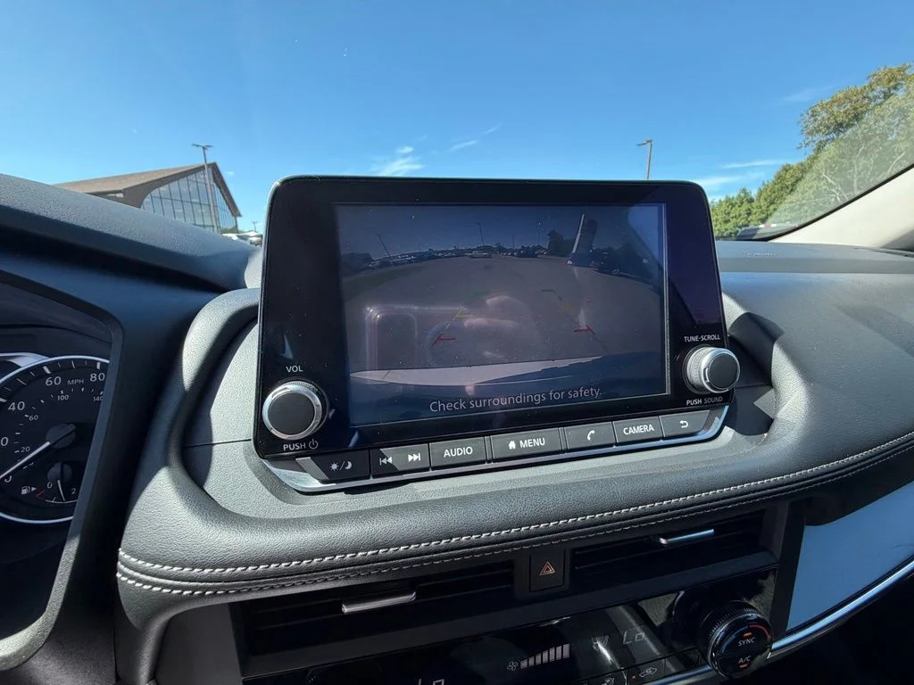Used 2024 White Nissan SV image 21