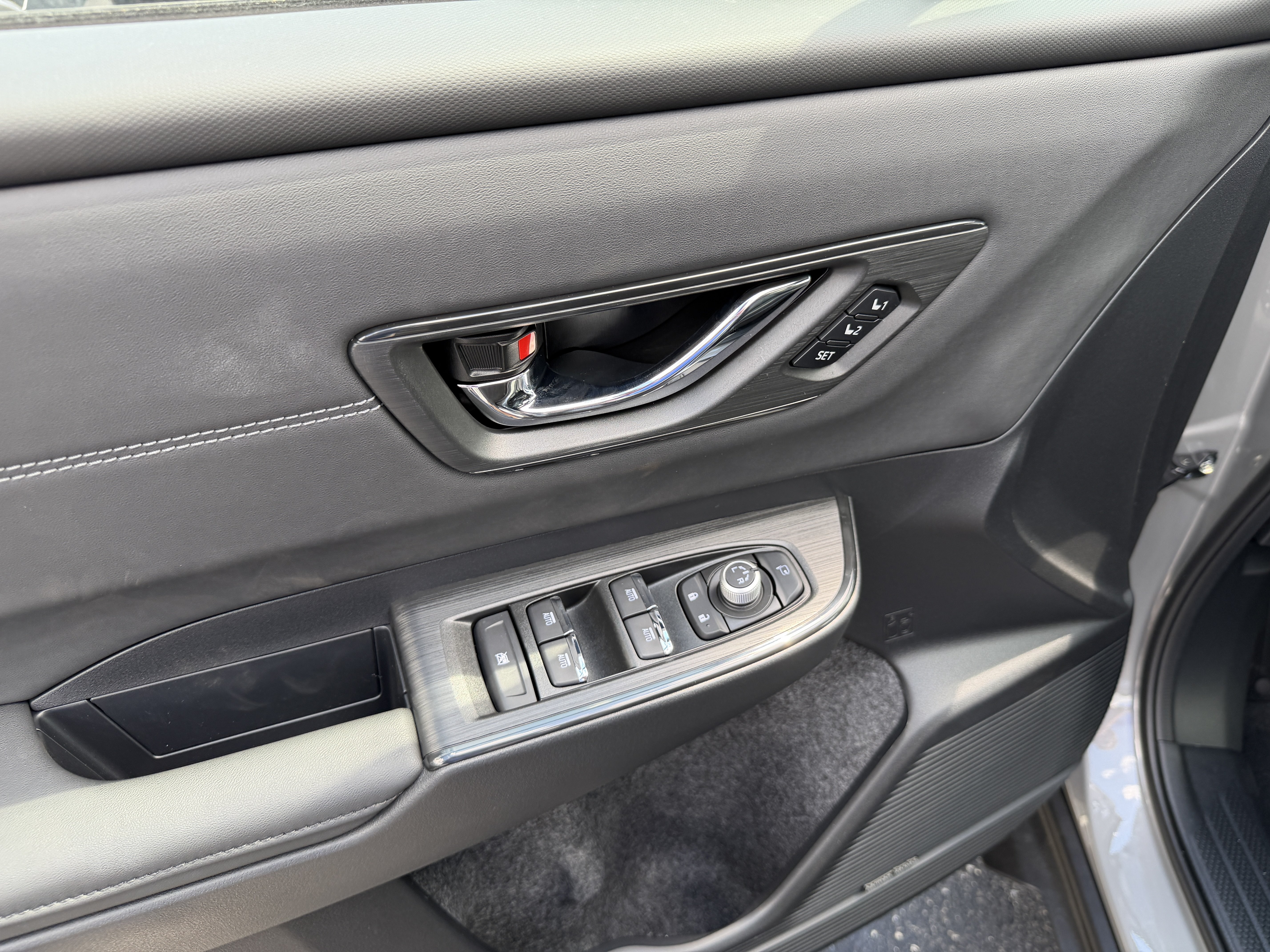 New 2026 RIVER ROCK PEARL Subaru Touring image 10