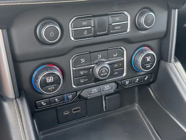 Used 2023 Black Chevrolet Premier image 28