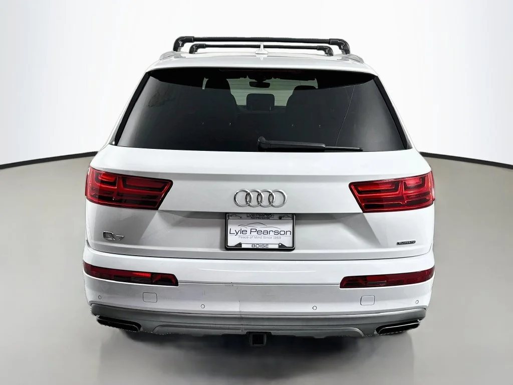 Used 2017  Audi 2.0T Premium Plus image 10