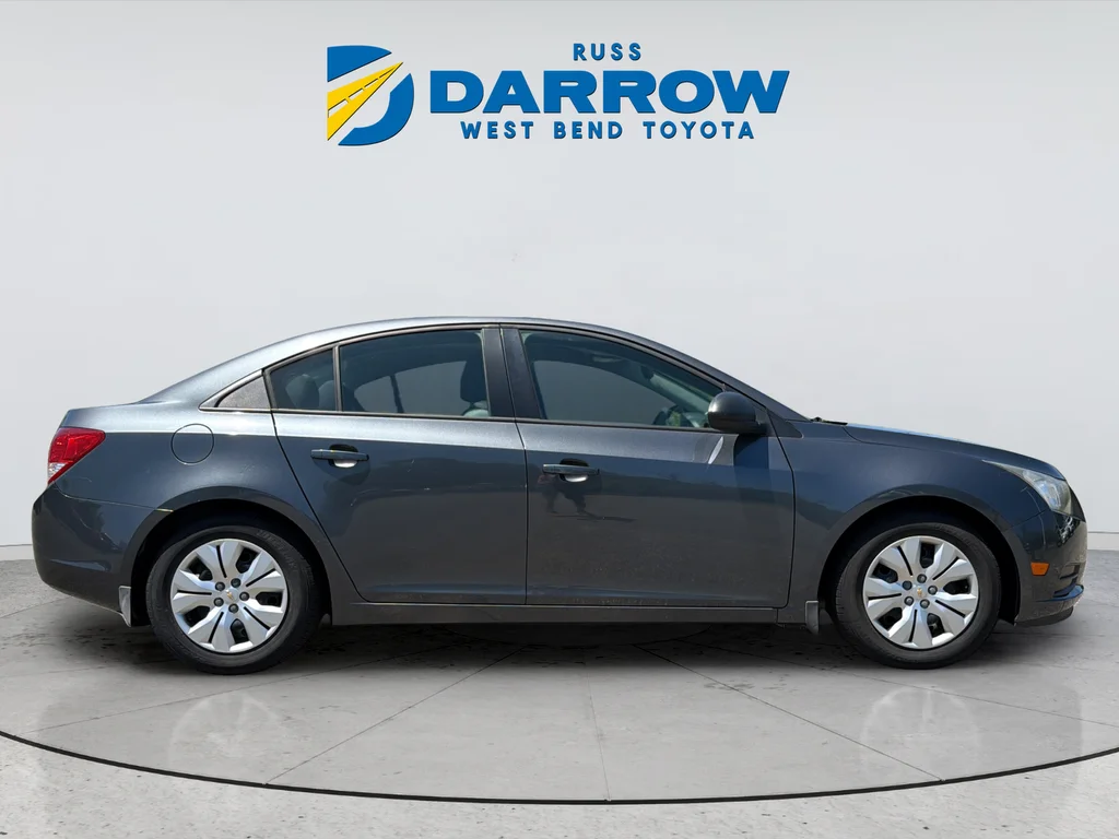 Used 2013 Gray Chevrolet LS image 5