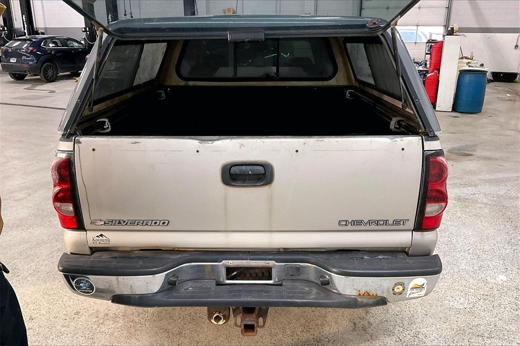 2004 CHEVROLET SILVERADO - Image 26