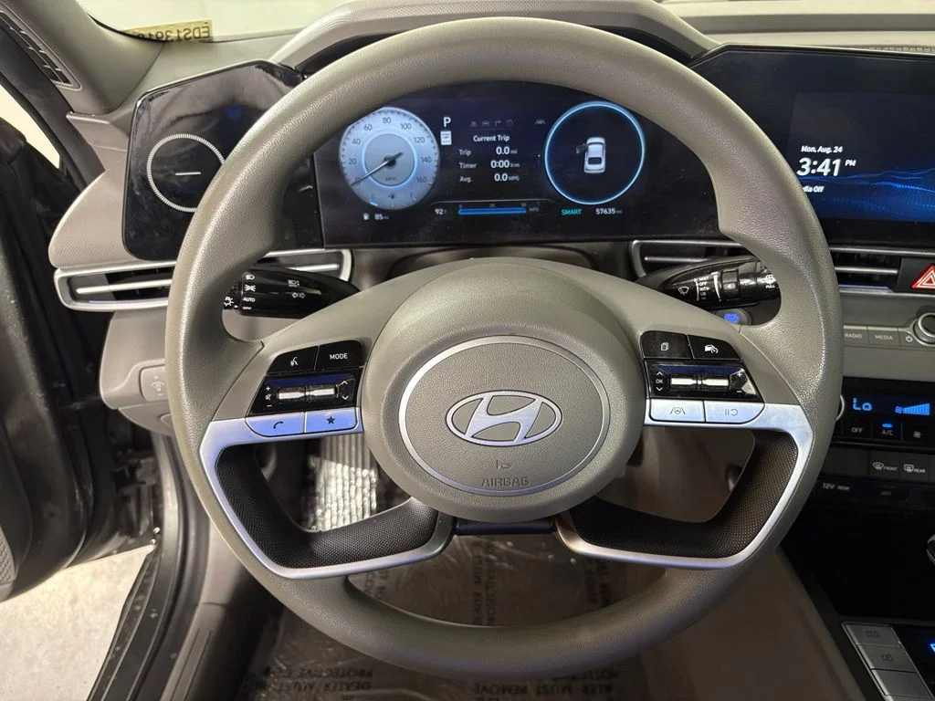 Used 2024 Gray Hyundai SEL image 19