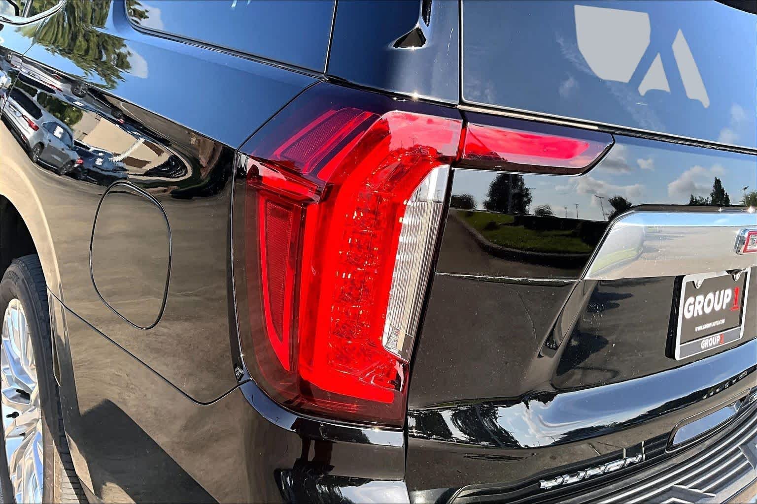 Used 2023 Onyx Black GMC Denali image 27