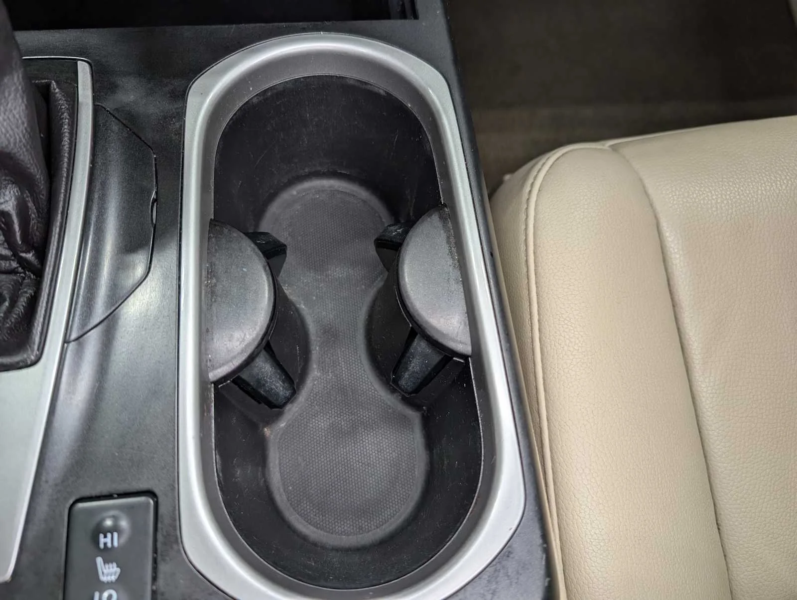 Used 2018 White Diamond Pearl Acura  image 27