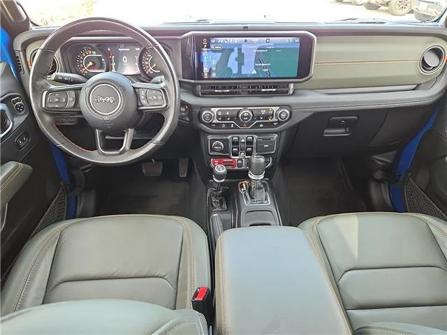 Used 2024 Hydro Blue Pearlcoat Jeep Mojave 4x4 Crew Cab 5 ft. box image 9