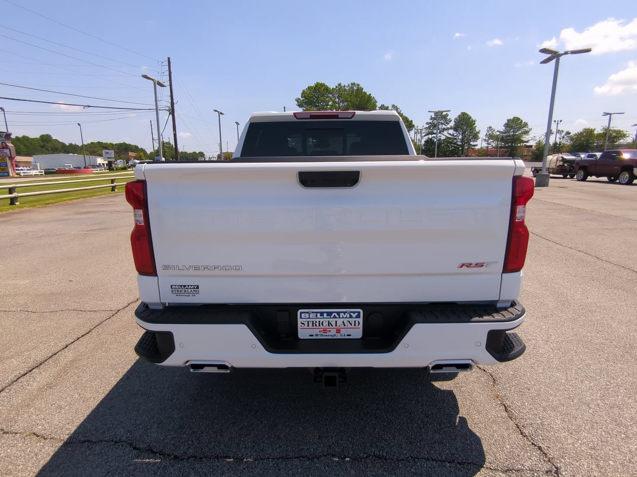 New 2026 Summit White Chevrolet RST image 5