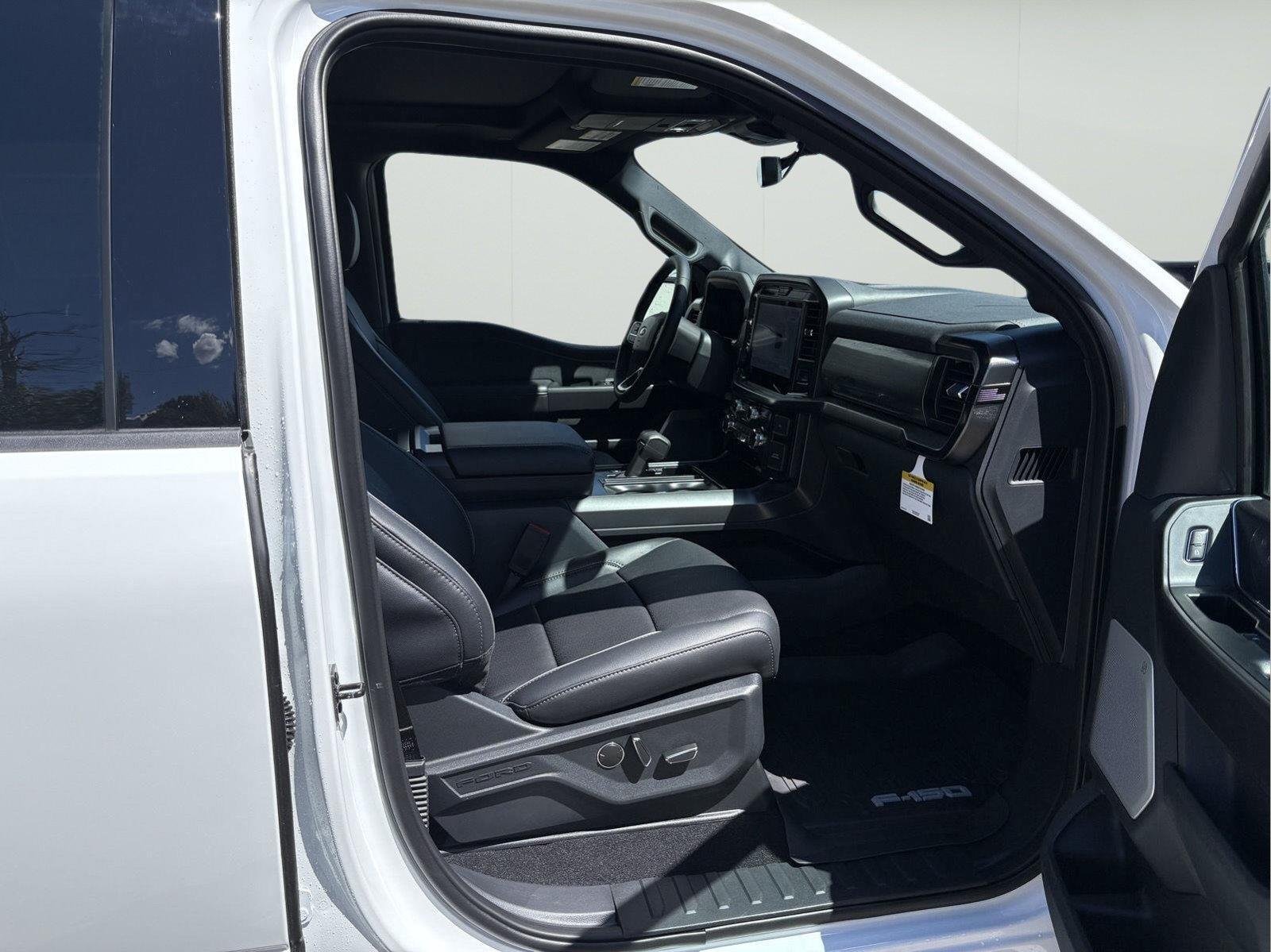 New 2026 Oxford White Ford Lariat® image 12