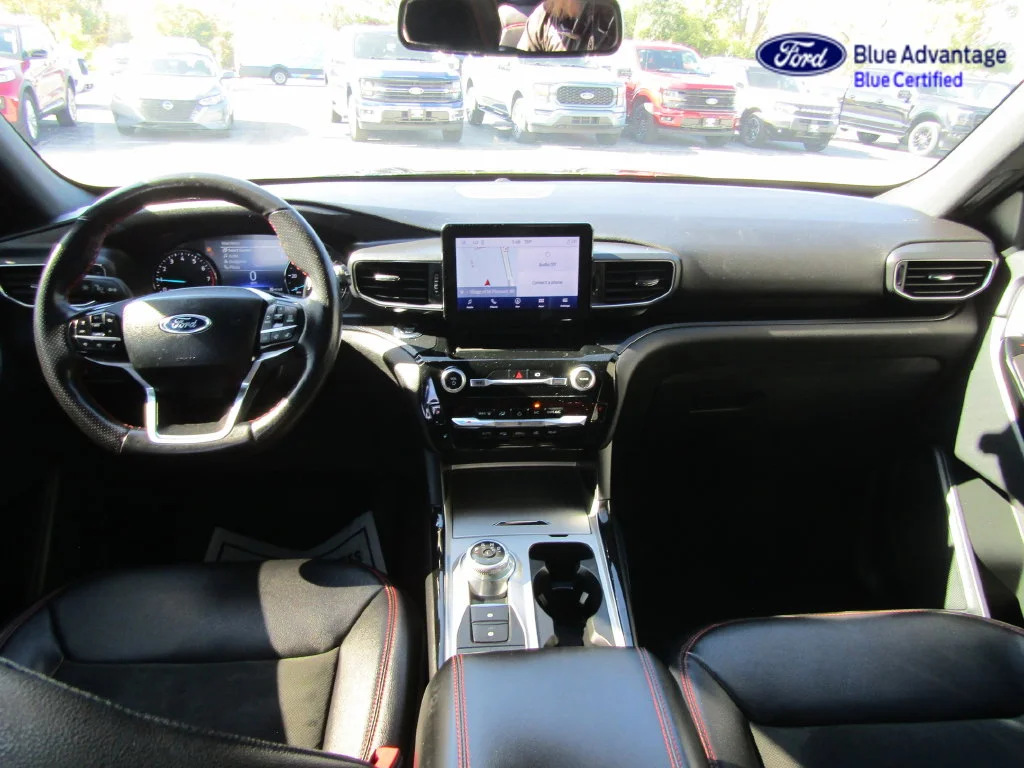 Certified Used 2022 Agate Black Metallic Ford ST-Line image 4