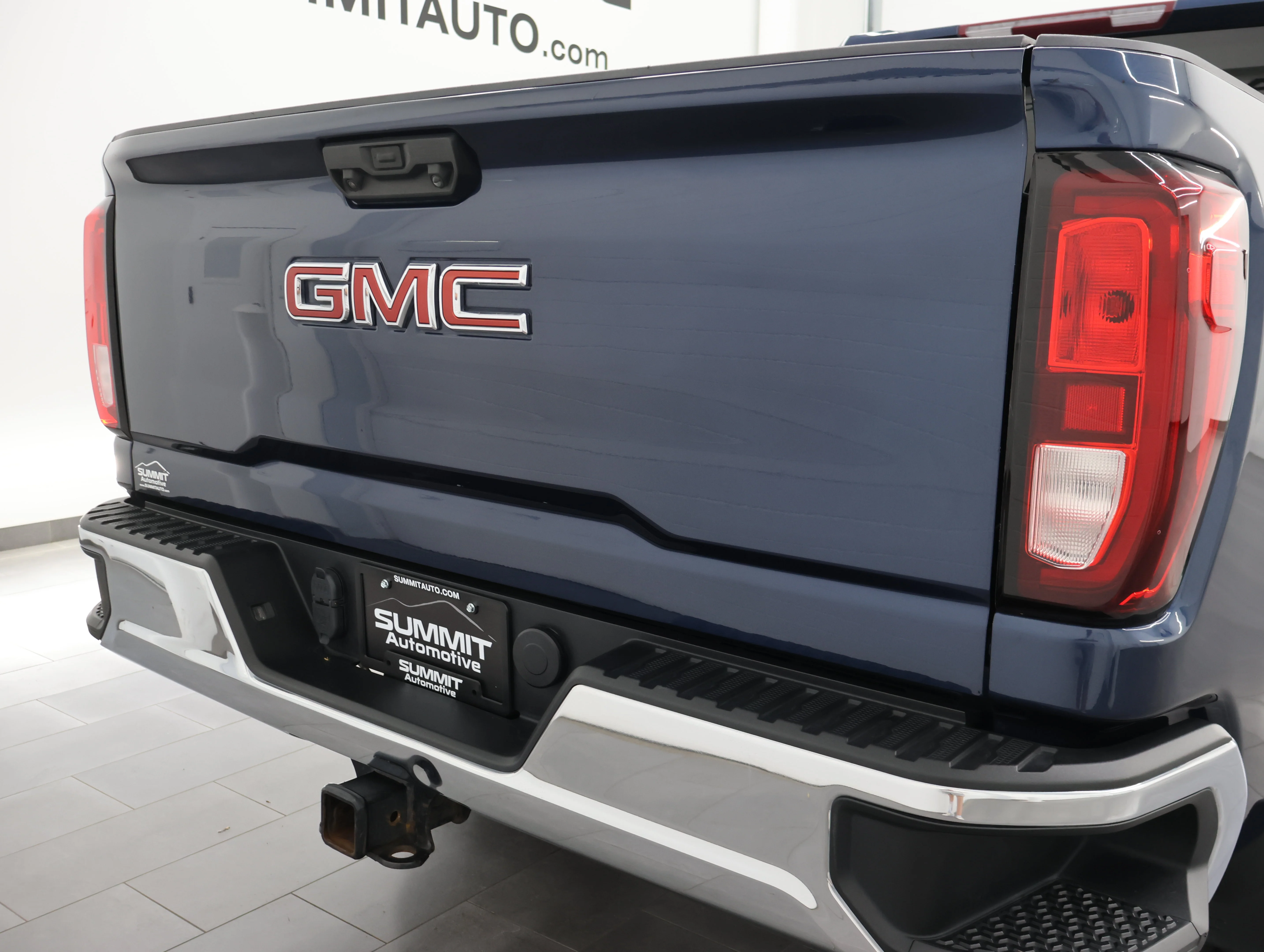 Used 2023 Pacific Blue Metallic GMC SLE image 27