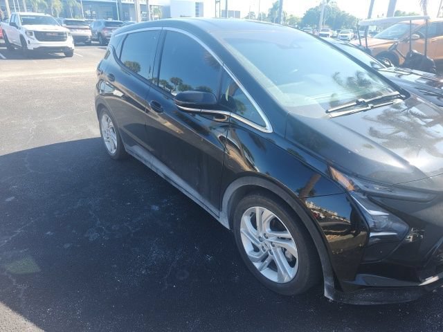 Used 2023 Mosaic Black Metallic Chevrolet 1LT image 4