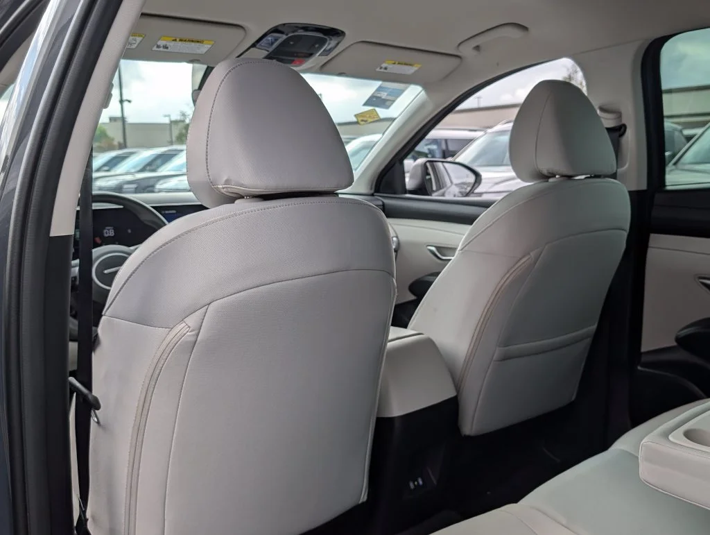 Used 2025 Gray Hyundai SE image 13