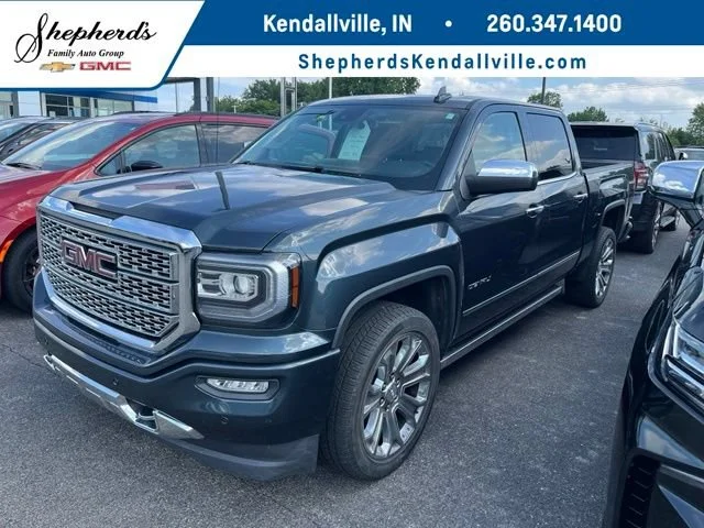 2018 GMC Sierra 4WD Crew Cab Short Box's photo