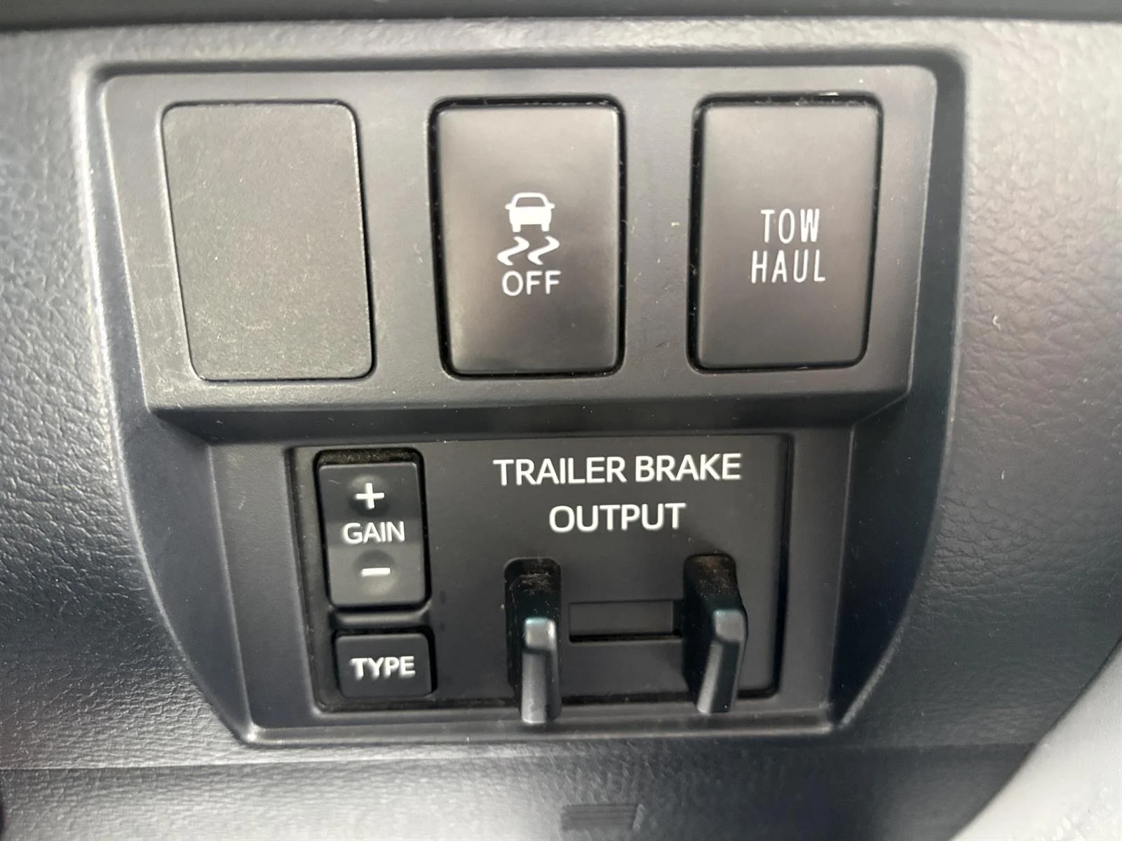 Used 2017 Gray Toyota SR5 5.7L V8 image 31