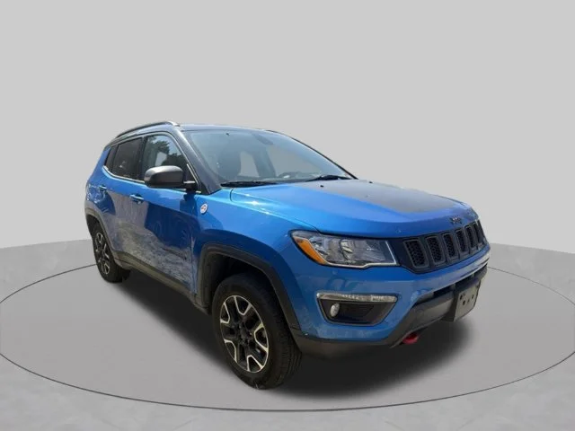 Used 2020 Blue Jeep Trailhawk image 2