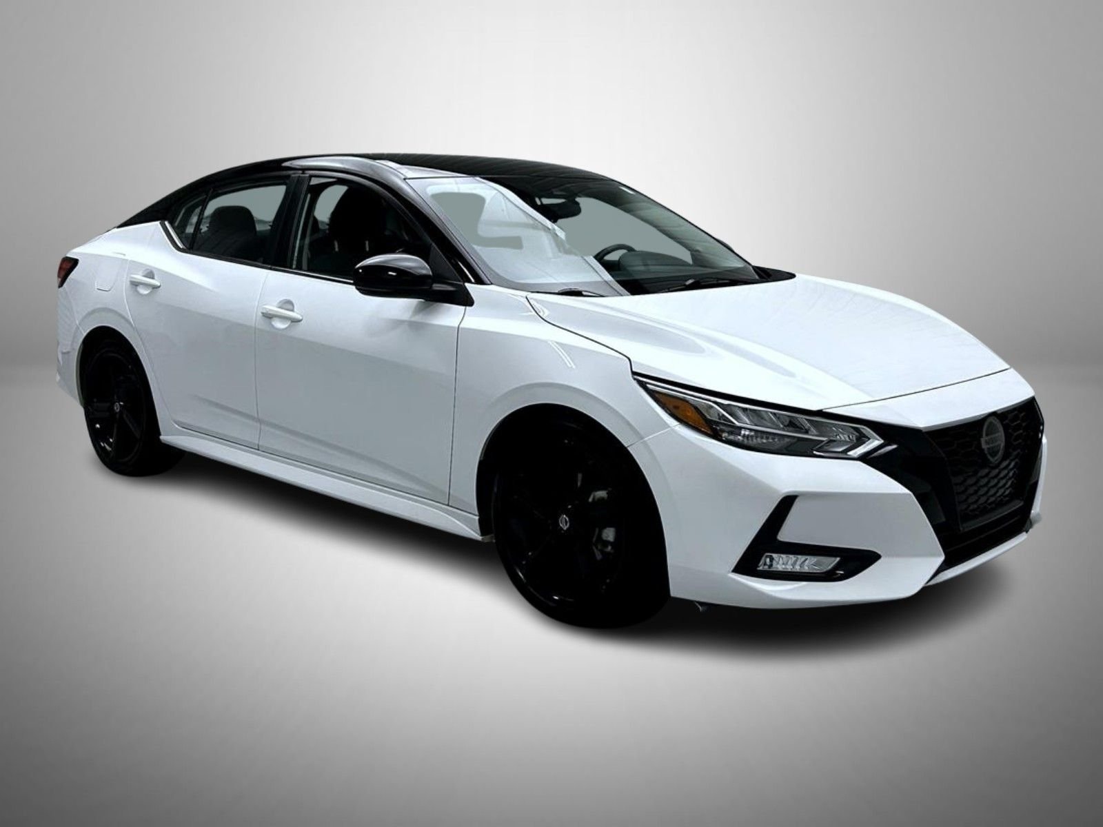 Certified Used 2023 White Nissan SR image 3
