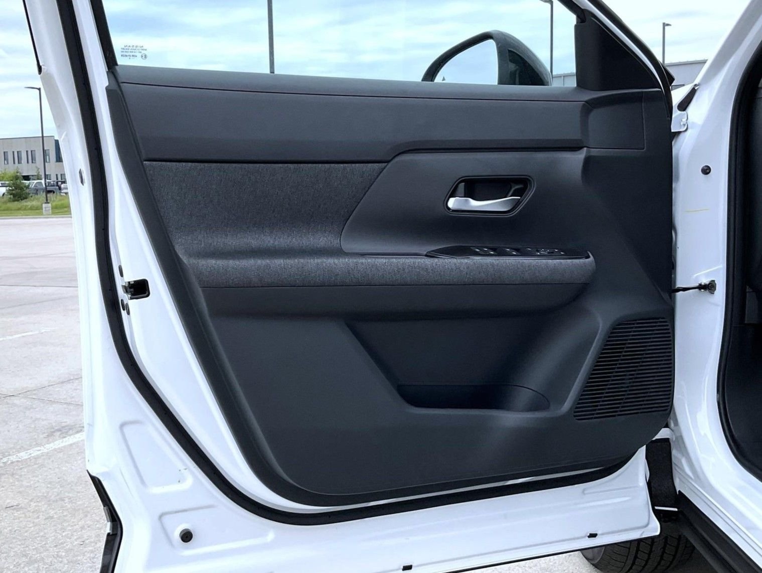 New 2026 White Nissan SV image 9
