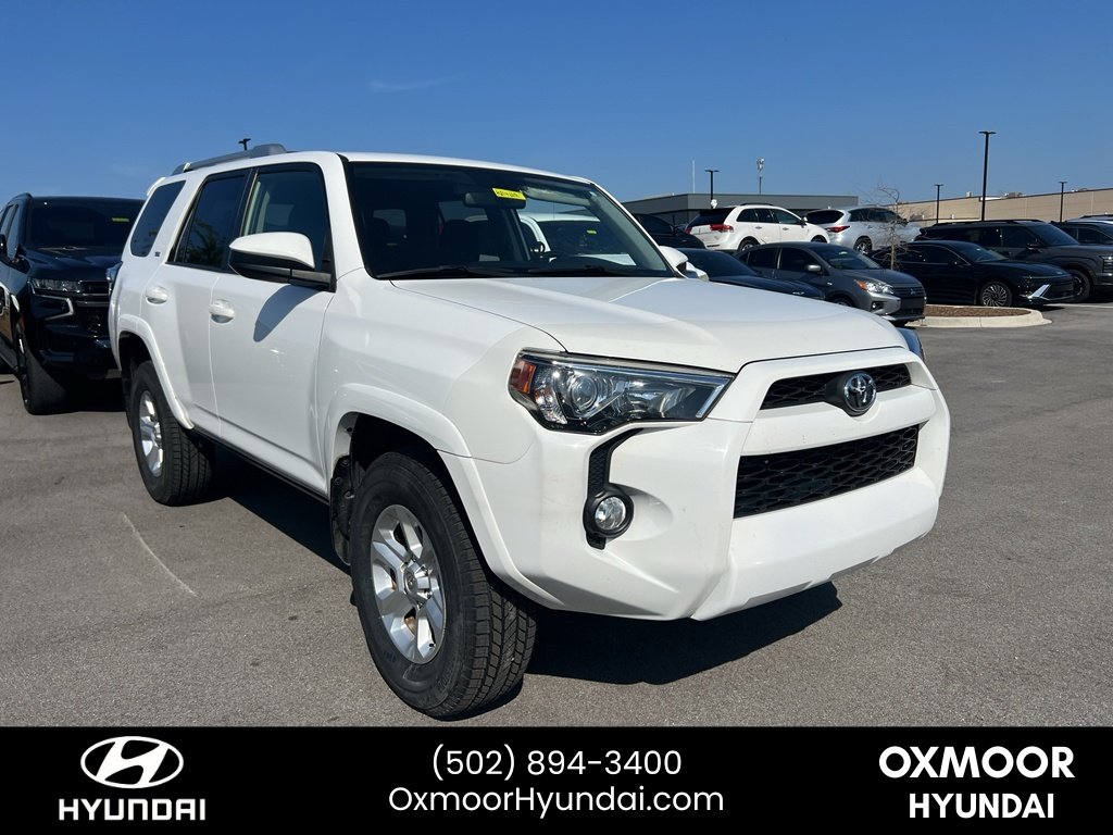 Used 2016 Super White Toyota SR5 image 1