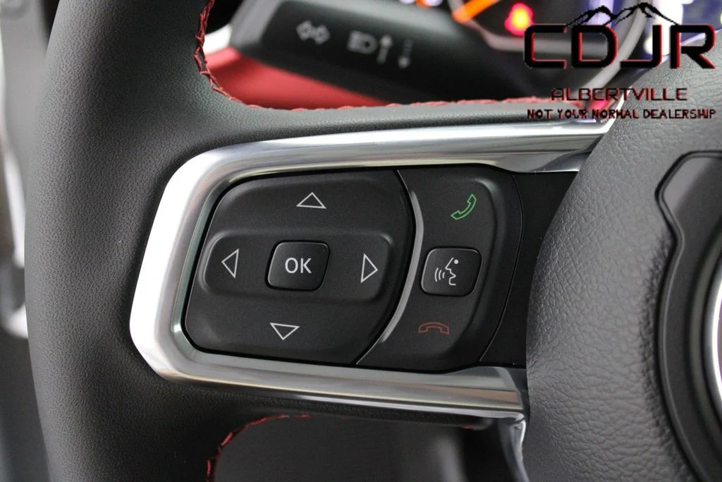 Used 2023 Silver Jeep Rubicon image 44
