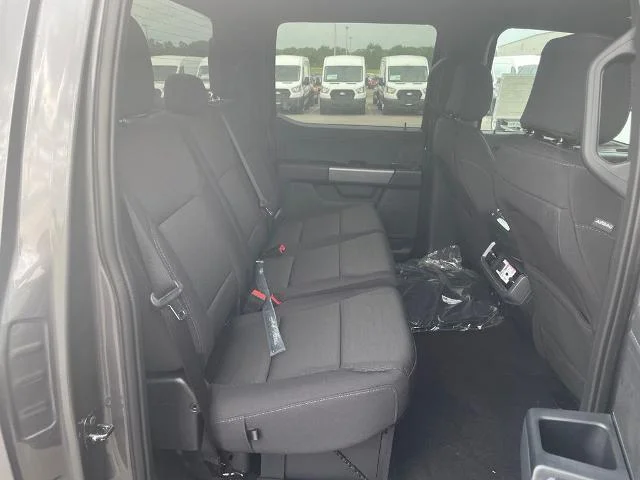 New 2026 Carbonized Gray Metallic Ford XLT image 65