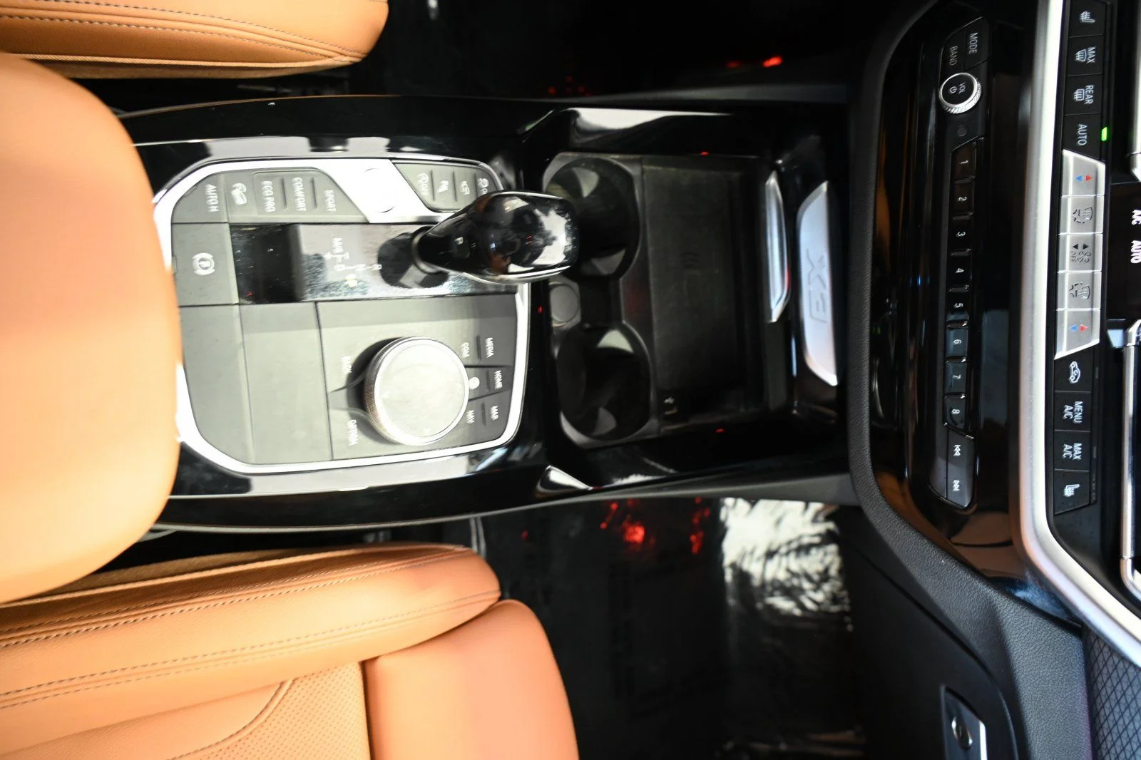 Certified Used 2024 Alpine White BMW xDrive30i image 6