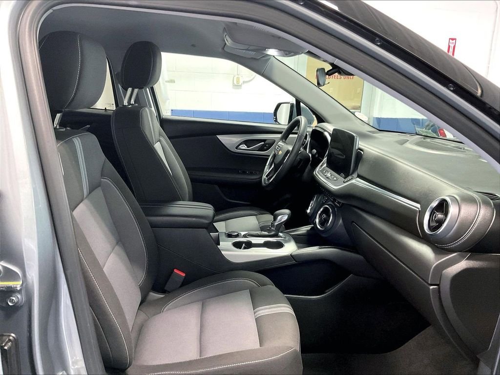 Used 2025 Gray Chevrolet LT image 11