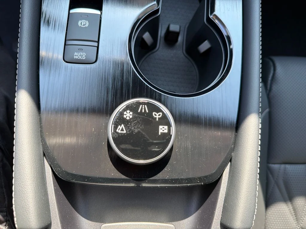 New 2026 Everest White Pearl TriCoat Nissan Platinum image 28