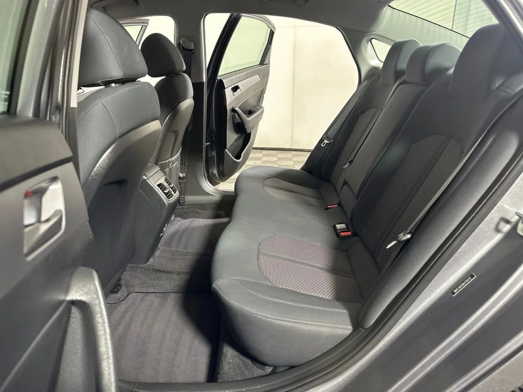 Used 2019 Machine Gray Hyundai SEL image 19
