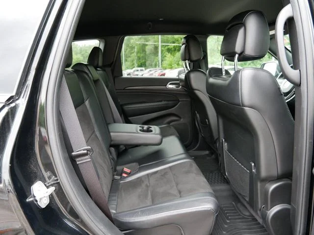 Used 2019 Black Jeep Altitude image 9