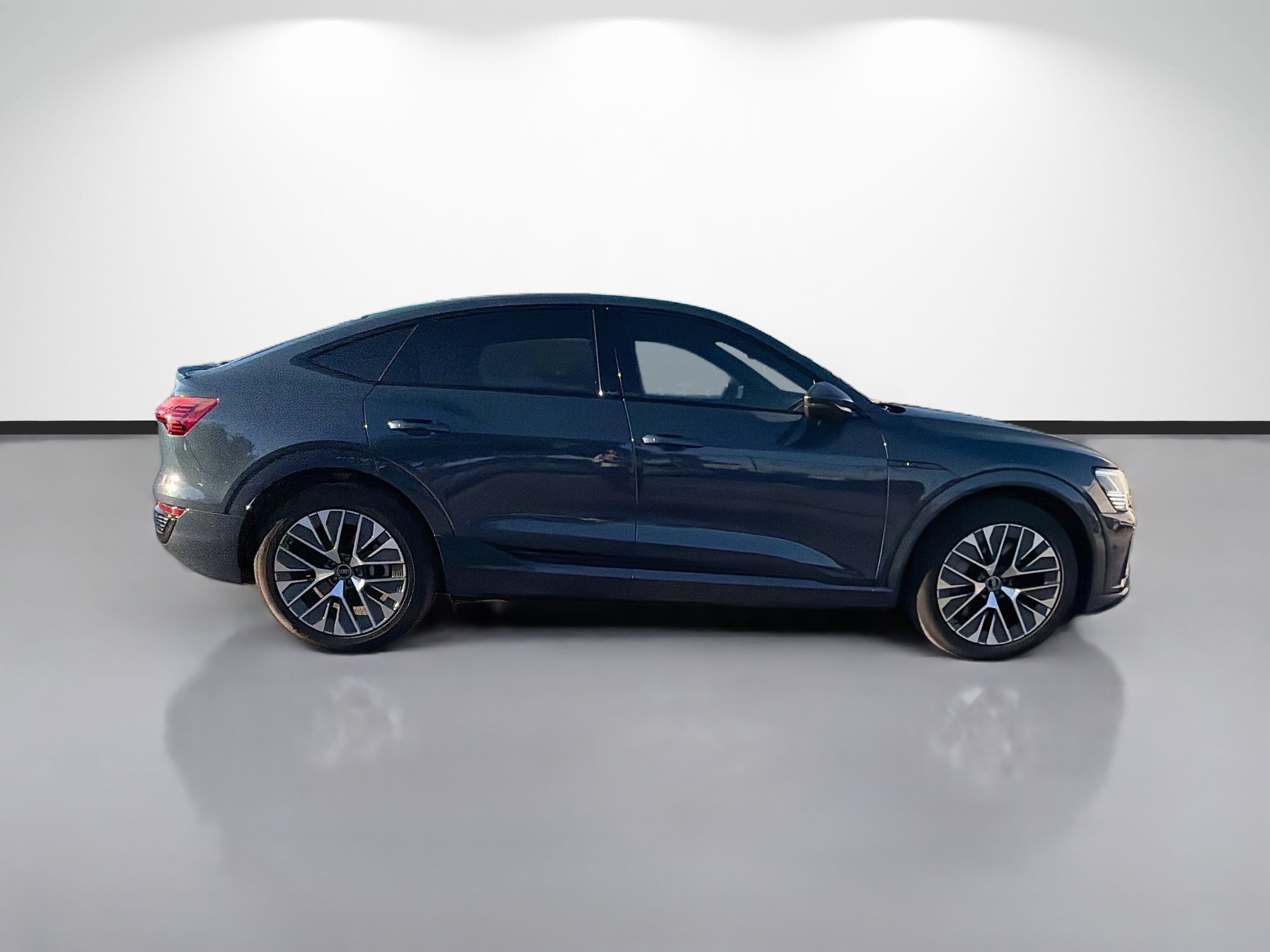 Used 2024 Plasma Blue Metallic Audi S line Prestige image 2